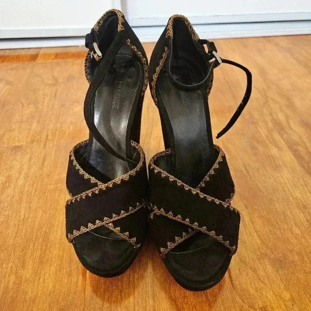 L'agence Suede Wedges